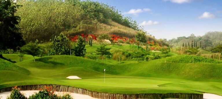 St Andrews 2000 Golf Club