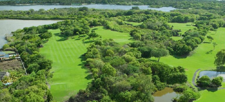 Belle Mare Plage Links Course