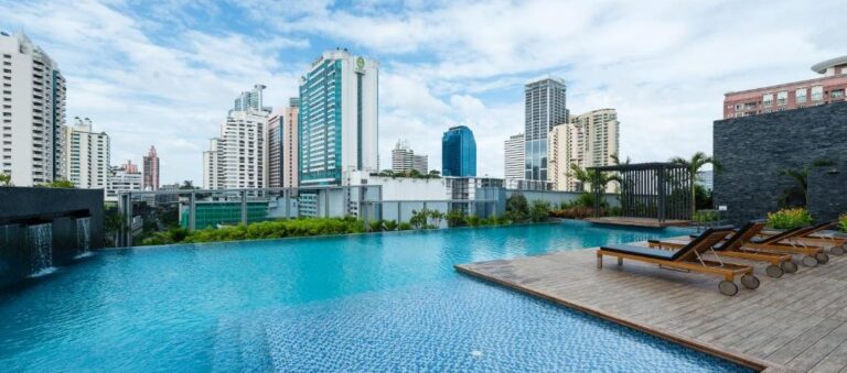 Radisson Blu Hotel Bangkok 5*