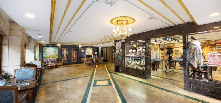 Seven Hills Hotel